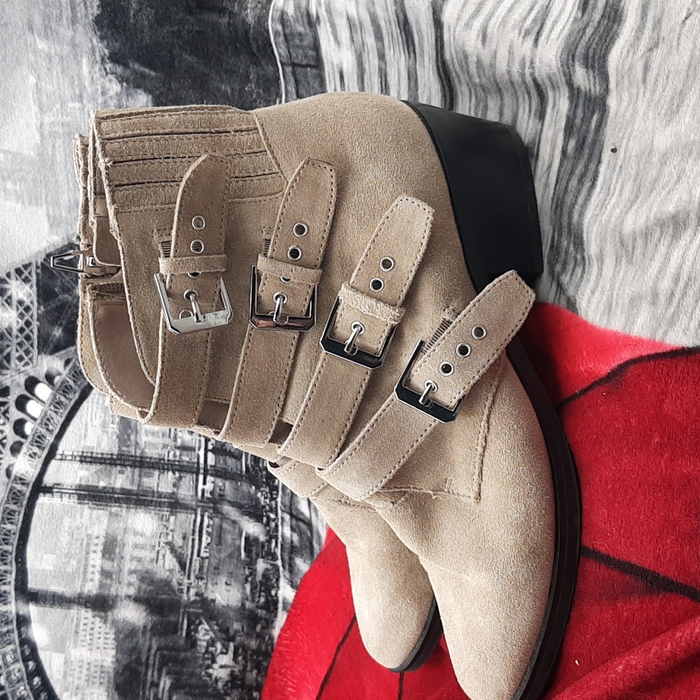 Suede Dolce Vita Tan AnkleBoots